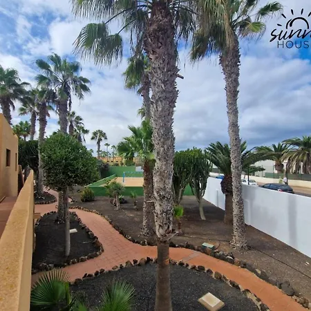 Апартаменты B-rent Oasis Dunas Sunny House Коральео